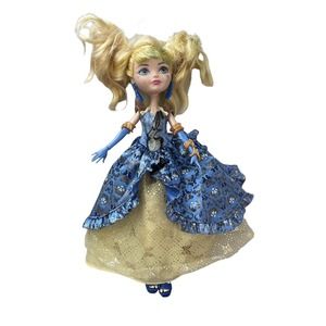 Ever After High Blondie Lockes Thronecoming Doll With Earrings And Shoes